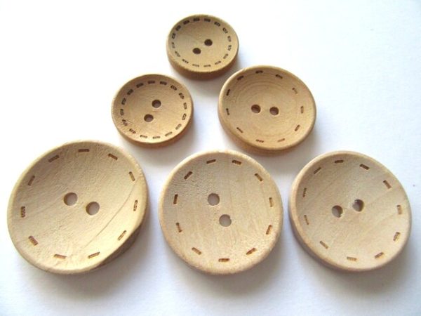 WOOD BUTTON 3904