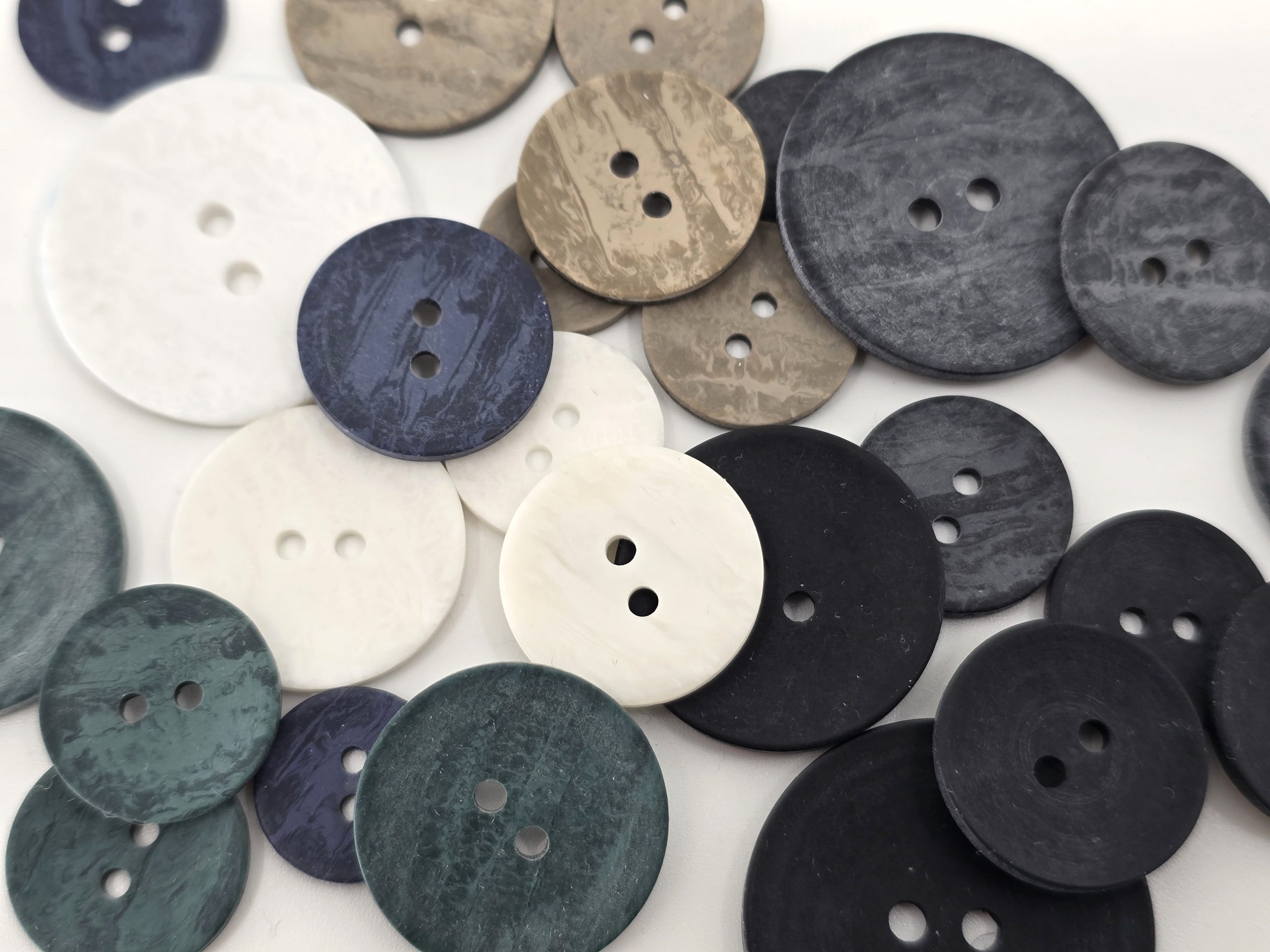 SMUKAS BUTTON 3901 - Image 1