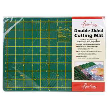 SEW EASY CUTTING MAT 30CM x 23CM